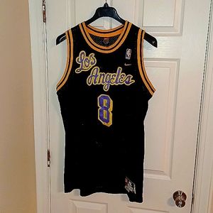 Kobe Bryant jersey,